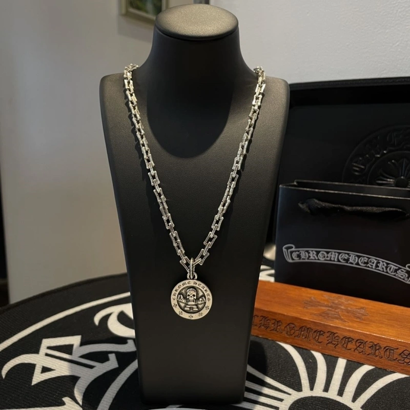 Resilient Chrxmx Hxxrts Necklaces 298464