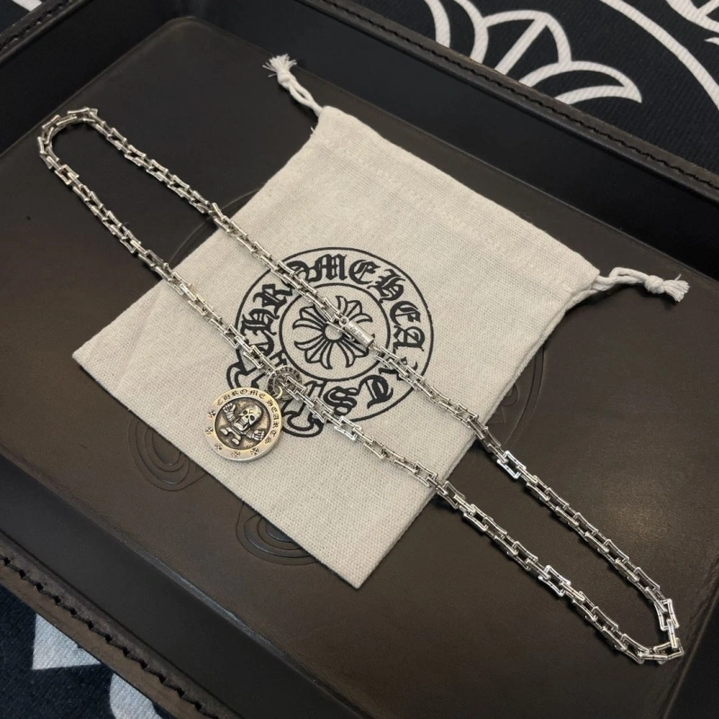 Resilient Chrxmx Hxxrts Necklaces 298464