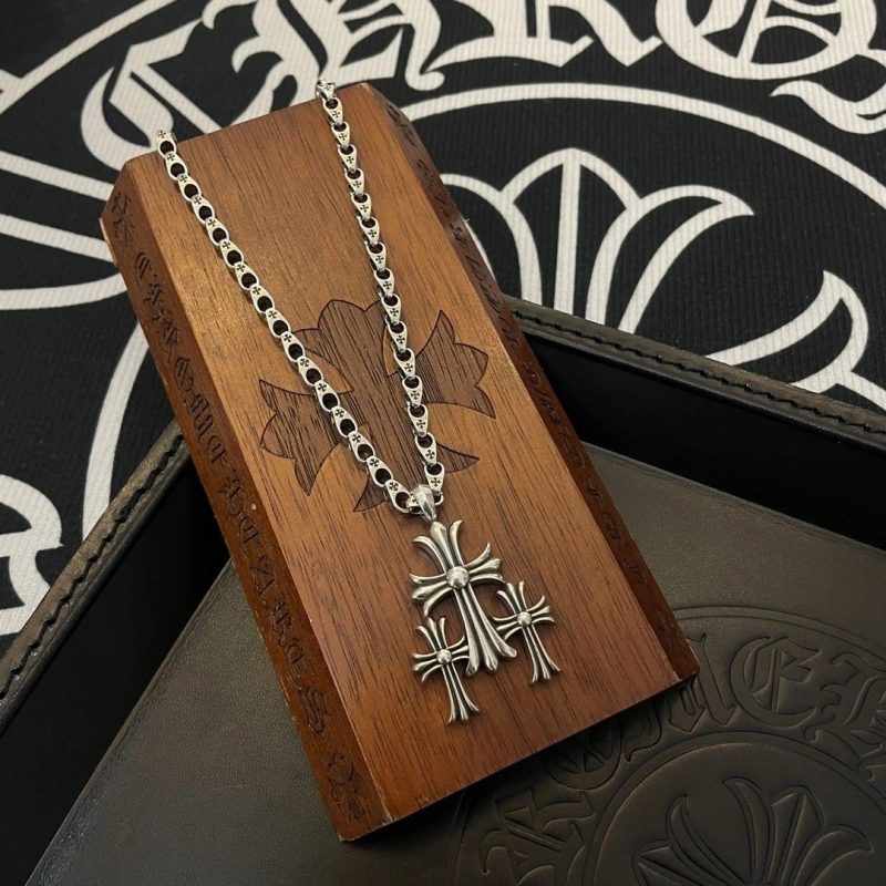 Trendsetting Chrxmx Hxxrts Necklaces 298457