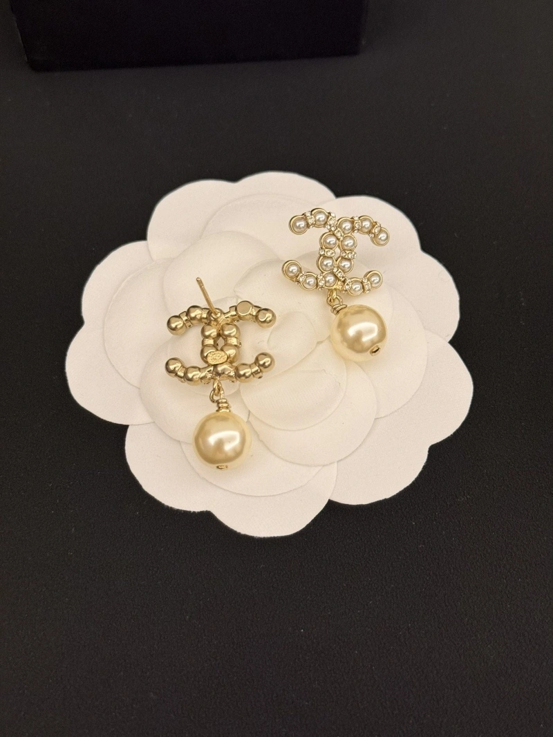 Comfortable Chxnxl Earrings 289894