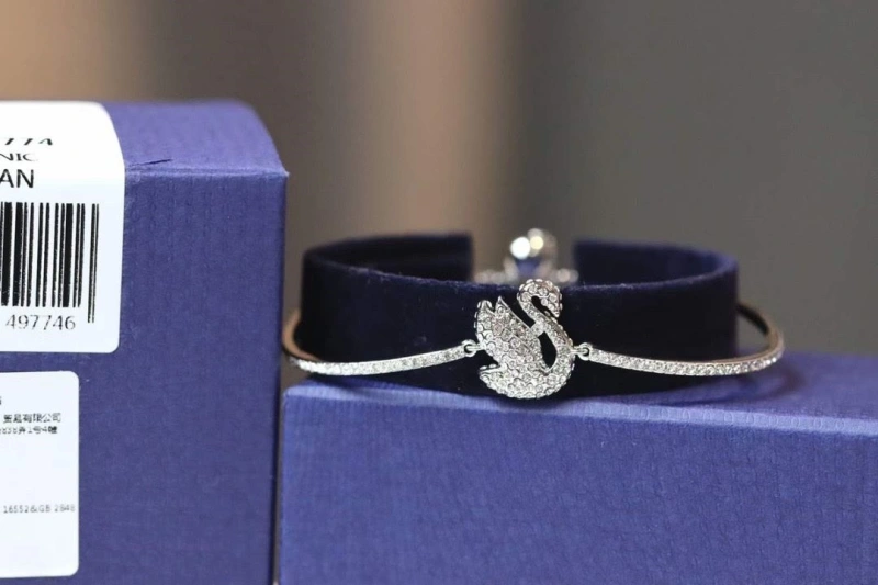 Swxrxvski Bracelets Cozy 315110