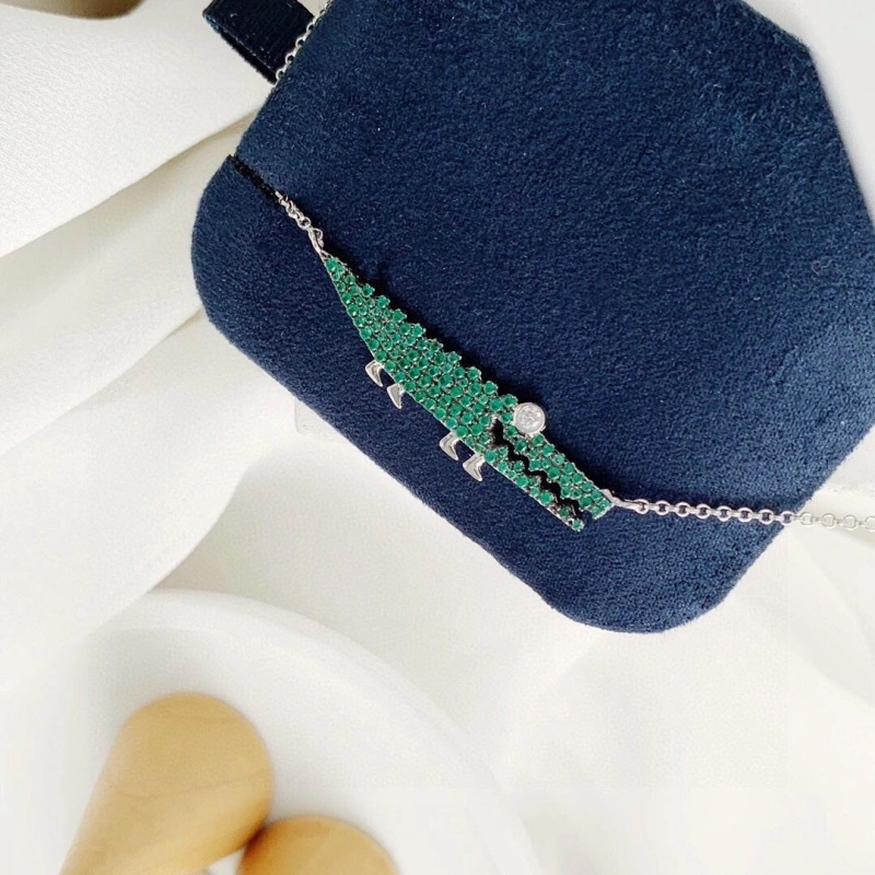 Vibrant Axm Necklaces 281833