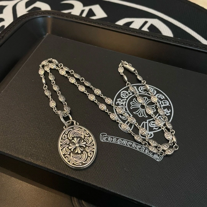 Cozy Chrxmx Hxxrts Necklaces 298446