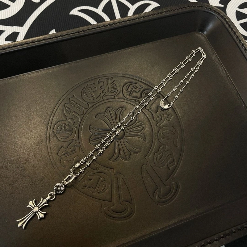 Lightweight Chrxmx Hxxrts Necklaces 298441