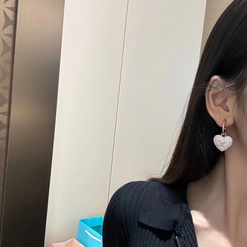 Durable Chxnxl Earrings 289883