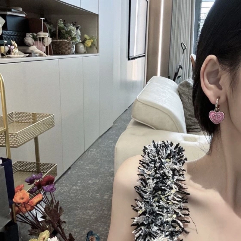 Elegant Chxnxl Earrings 289882