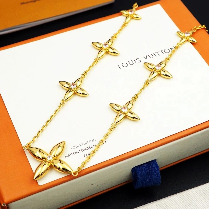 Popular LX Necklaces 309714
