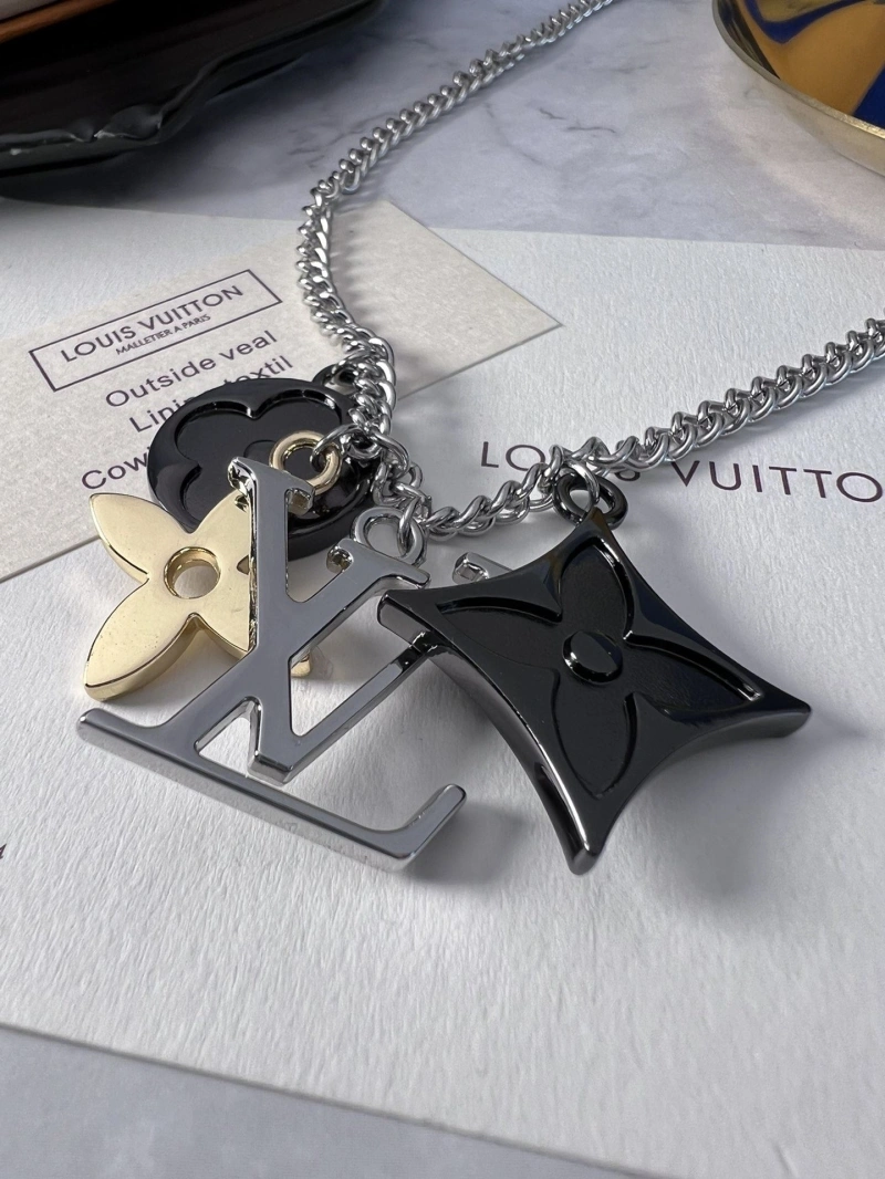 Affordable LX Necklaces 309710