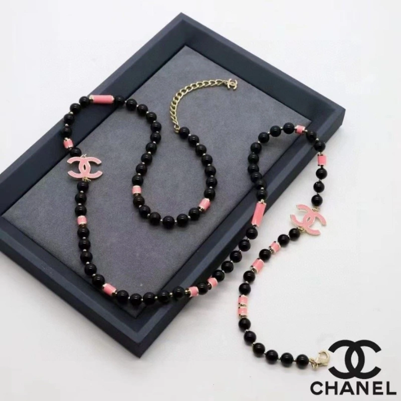 Trendsetting Chxnxl Necklaces 289521