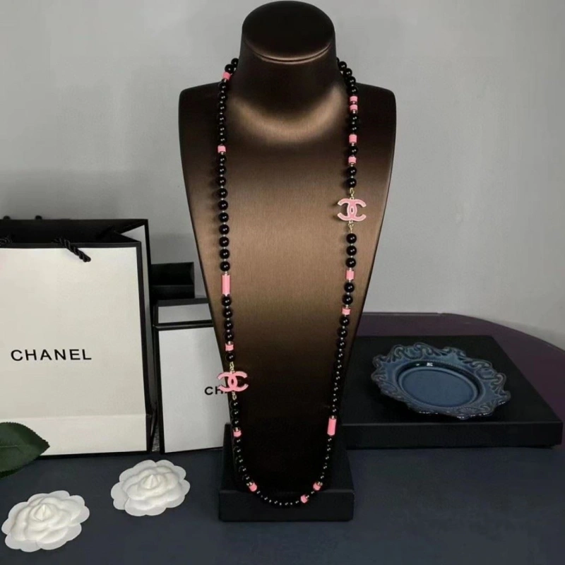 Trendsetting Chxnxl Necklaces 289521