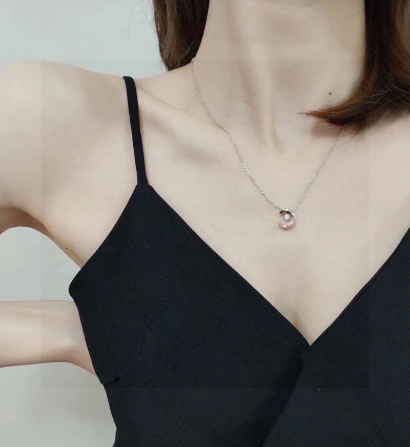 HighQuality Chxnxl Necklaces 289526