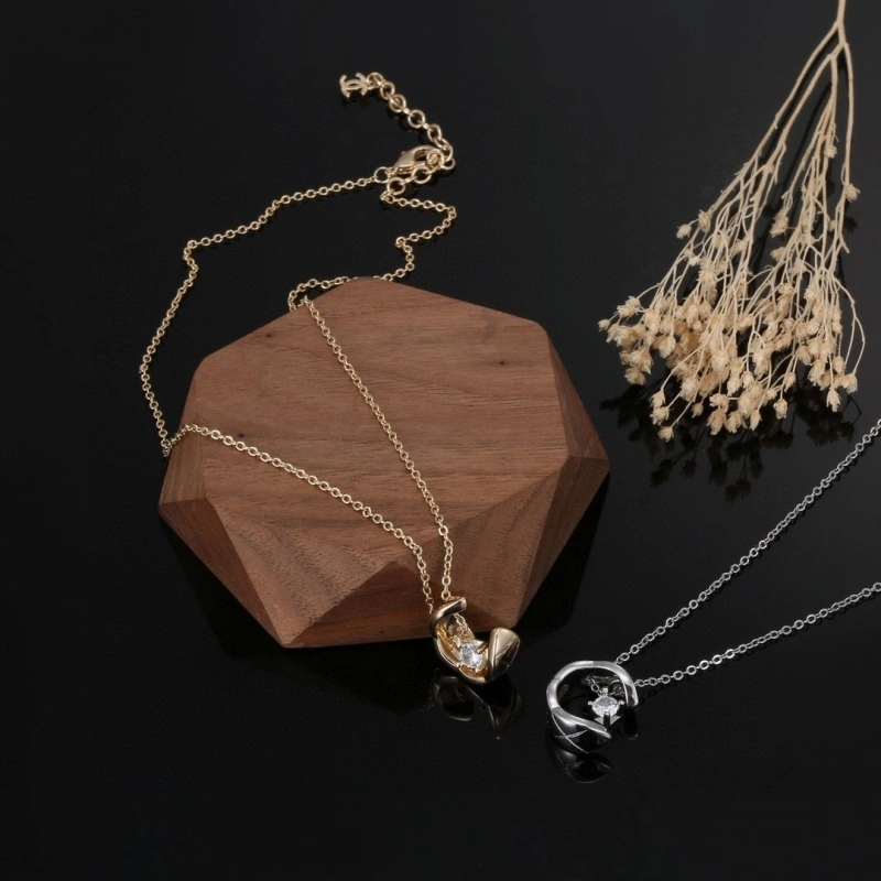 HighQuality Chxnxl Necklaces 289526
