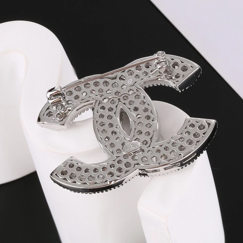 HighQuality Chxnxl Brooches 290500
