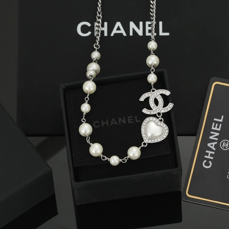 Fashionable Chxnxl Necklaces 289513