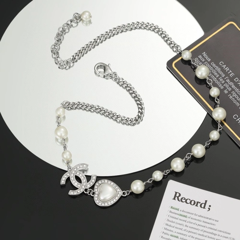 Fashionable Chxnxl Necklaces 289513