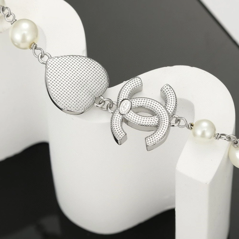 Fashionable Chxnxl Necklaces 289513