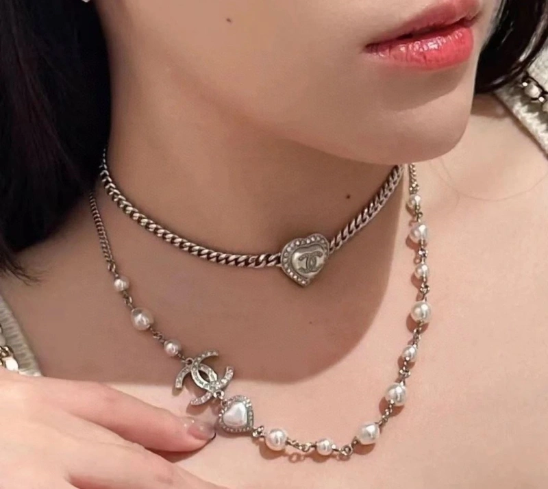 Fashionable Chxnxl Necklaces 289513