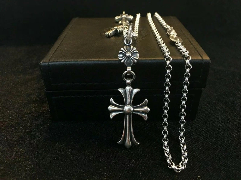 Bright Chrxmx Hxxrts Necklaces 298413
