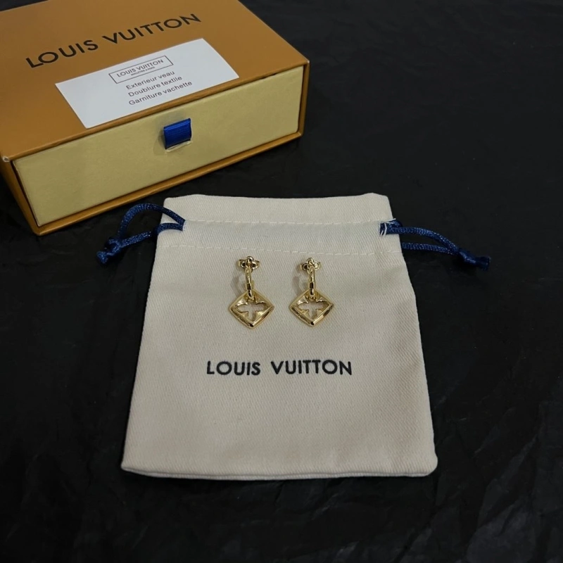 LX Earrings WellDesigned 310192