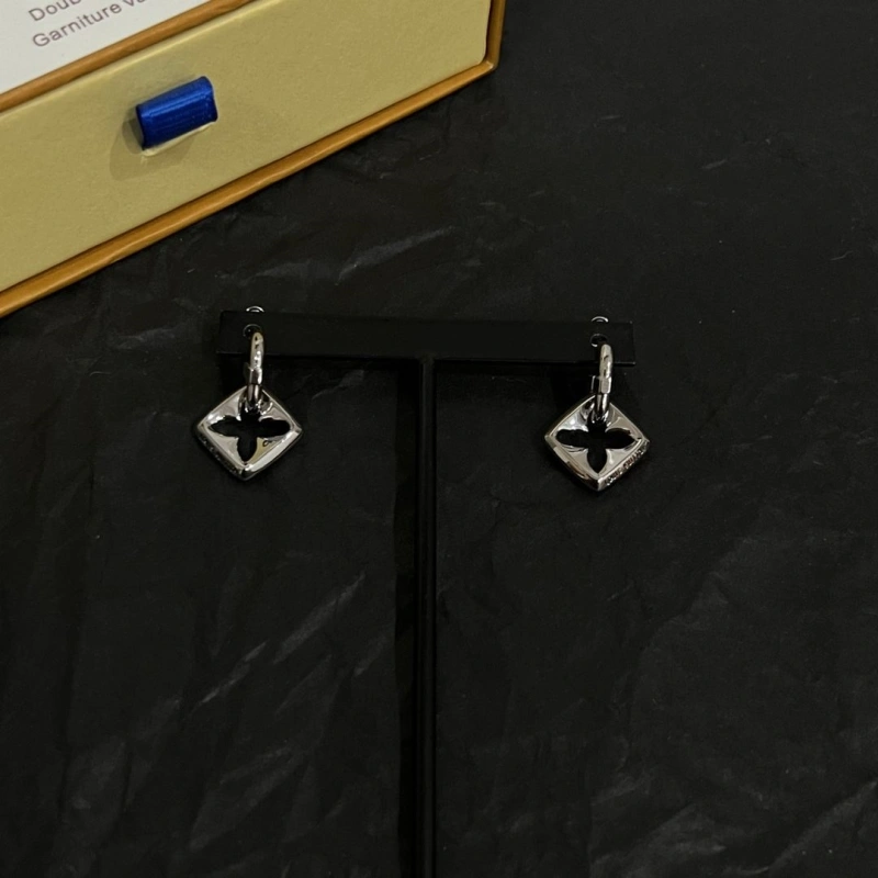 LX Earrings Refined 310179