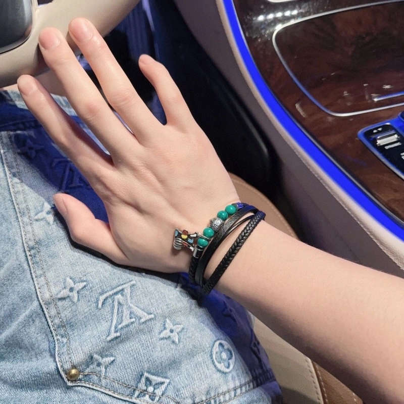 EyeCatching LX Bracelets 310278
