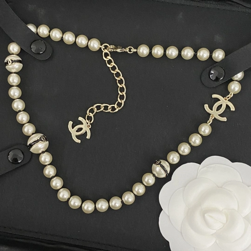 Cozy Chxnxl Necklaces 289517
