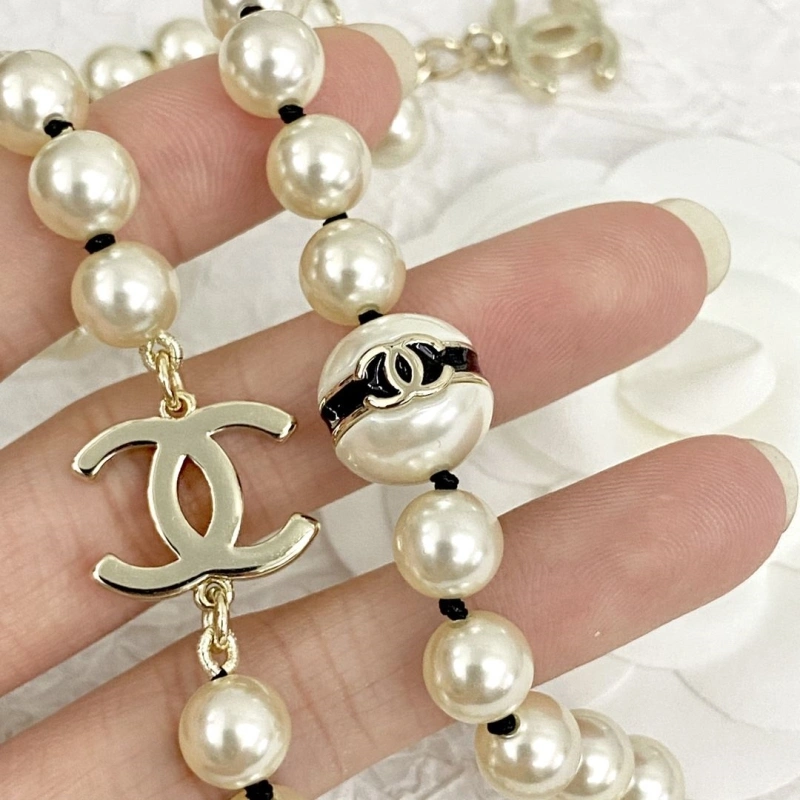 Cozy Chxnxl Necklaces 289517