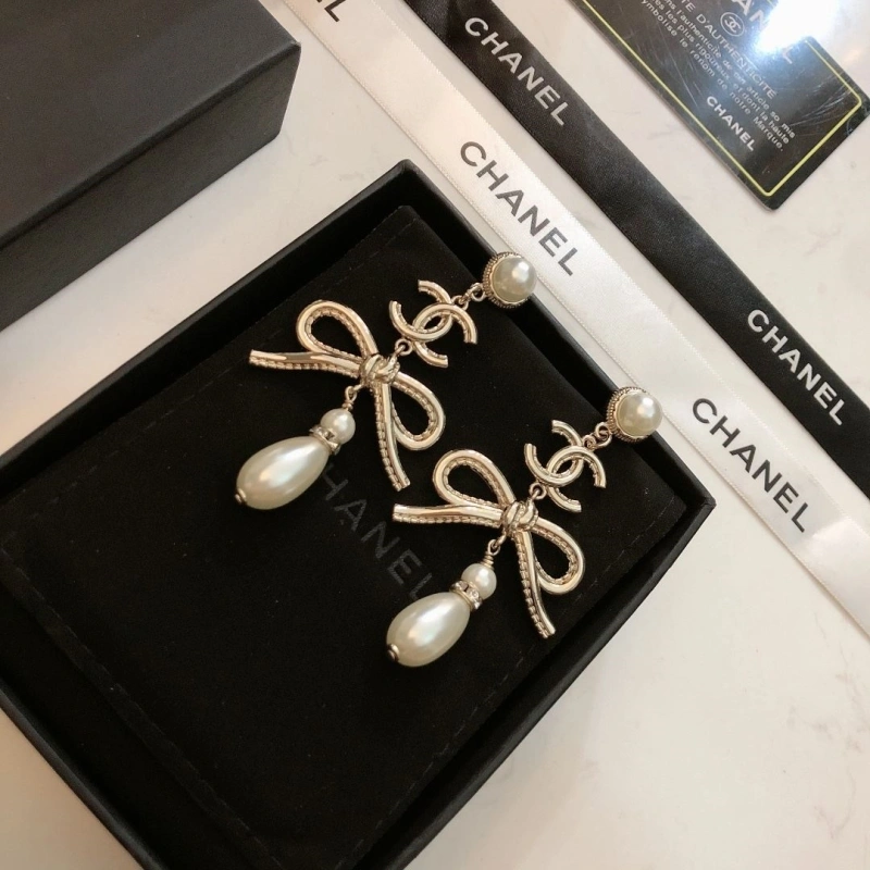 Minimalist Chxnxl Earrings 289853