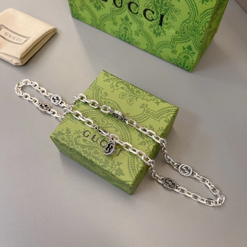 Vibrant Gxccx Necklaces 303440