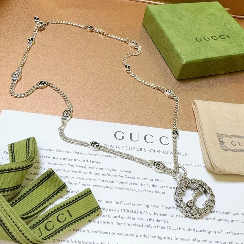 Vibrant Gxccx Necklaces 303428
