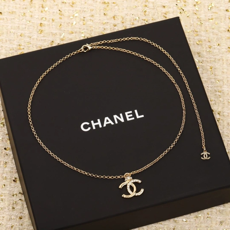 EyeCatching Chxnxl Necklaces 289510