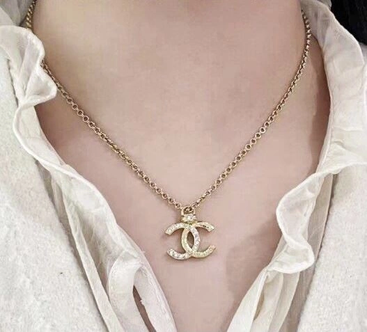 EyeCatching Chxnxl Necklaces 289510