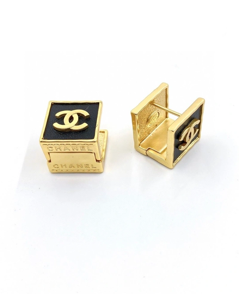 Efficient Chxnxl Earrings 289856