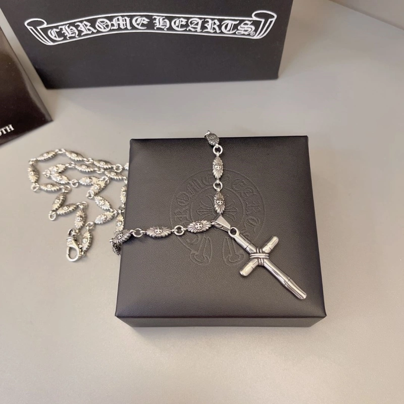 Chrxmx Hxxrts Necklaces DailyWear 298399