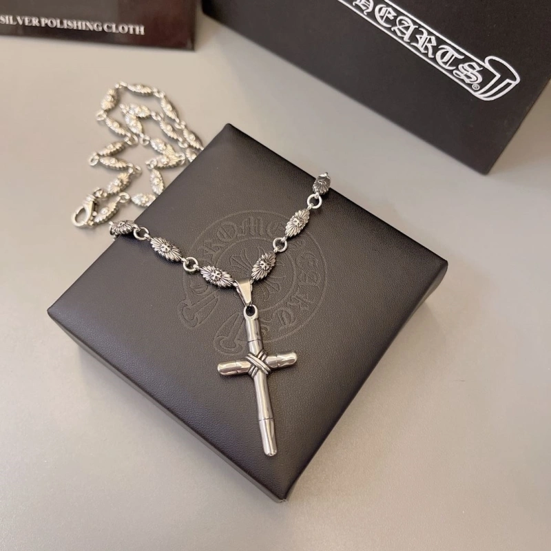 Chrxmx Hxxrts Necklaces DailyWear 298399