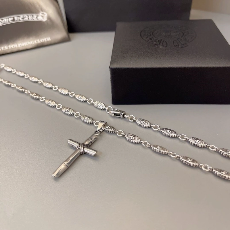 Chrxmx Hxxrts Necklaces DailyWear 298399