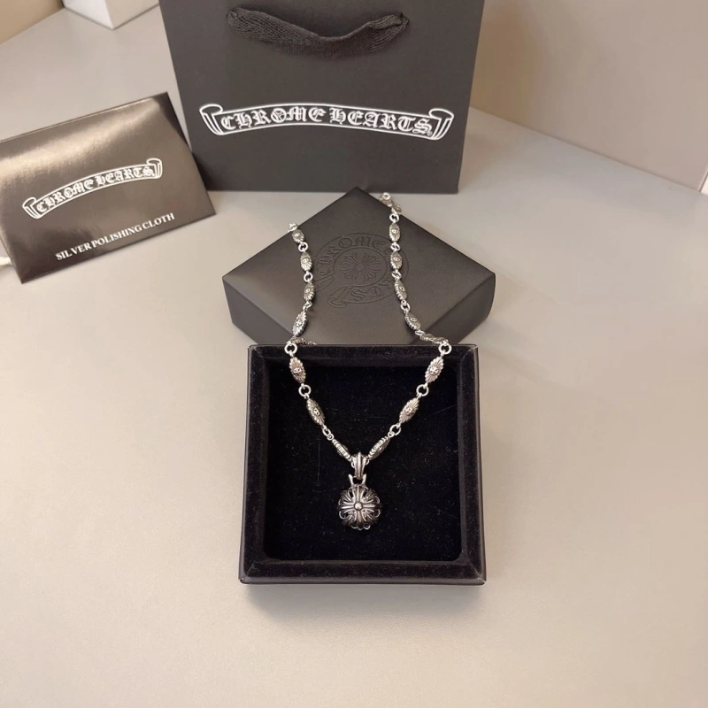 Unique Chrxmx Hxxrts Necklaces 298396