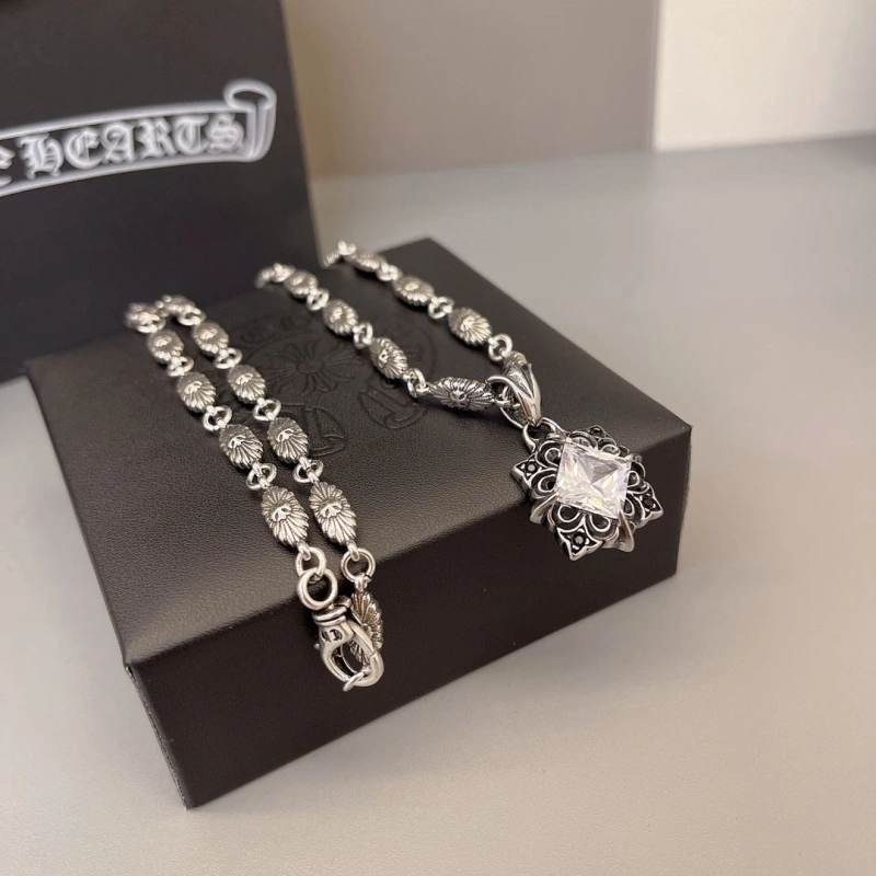 Flexible Chrxmx Hxxrts Necklaces 298395