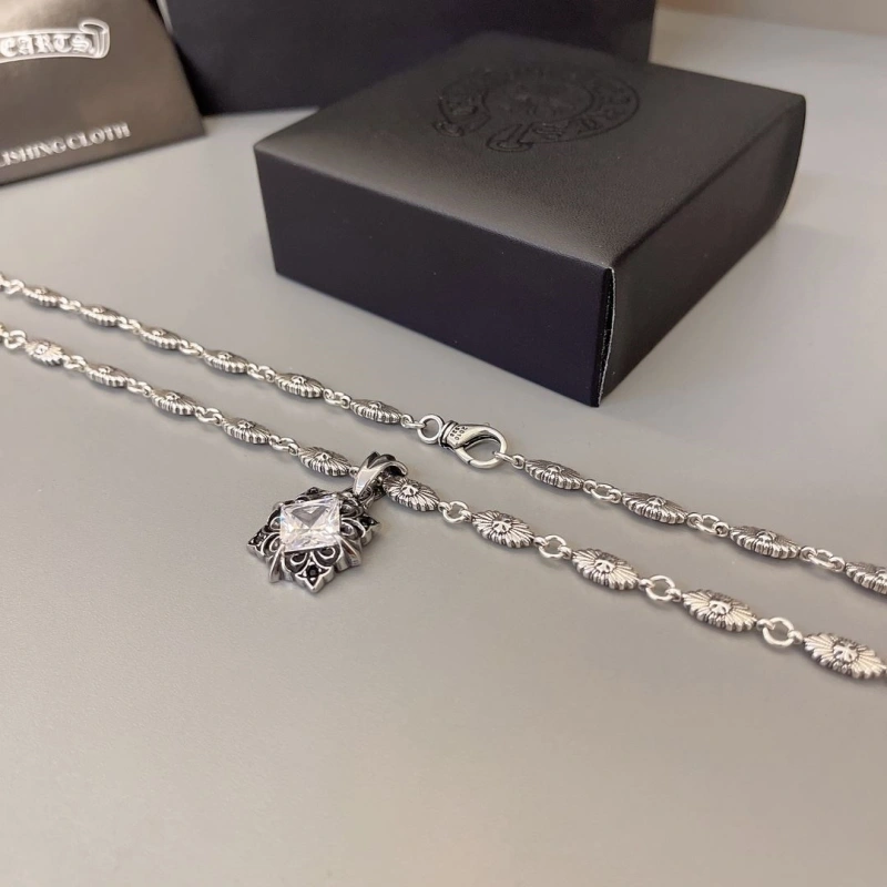 Flexible Chrxmx Hxxrts Necklaces 298395