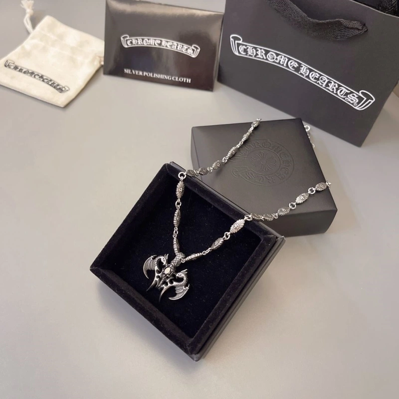 Vibrant Chrxmx Hxxrts Necklaces 298394