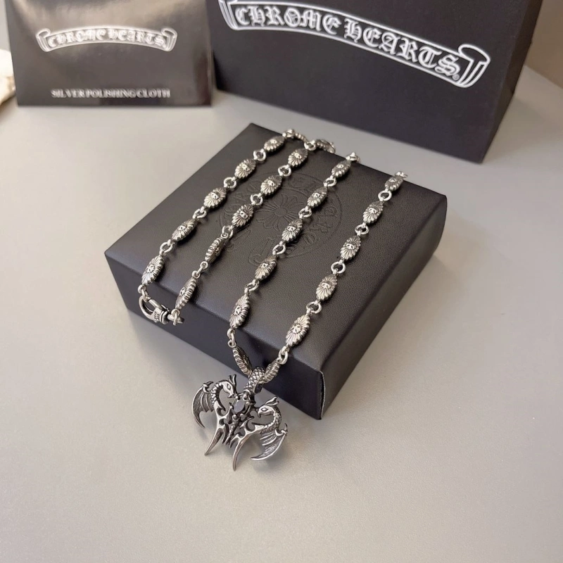 Vibrant Chrxmx Hxxrts Necklaces 298394