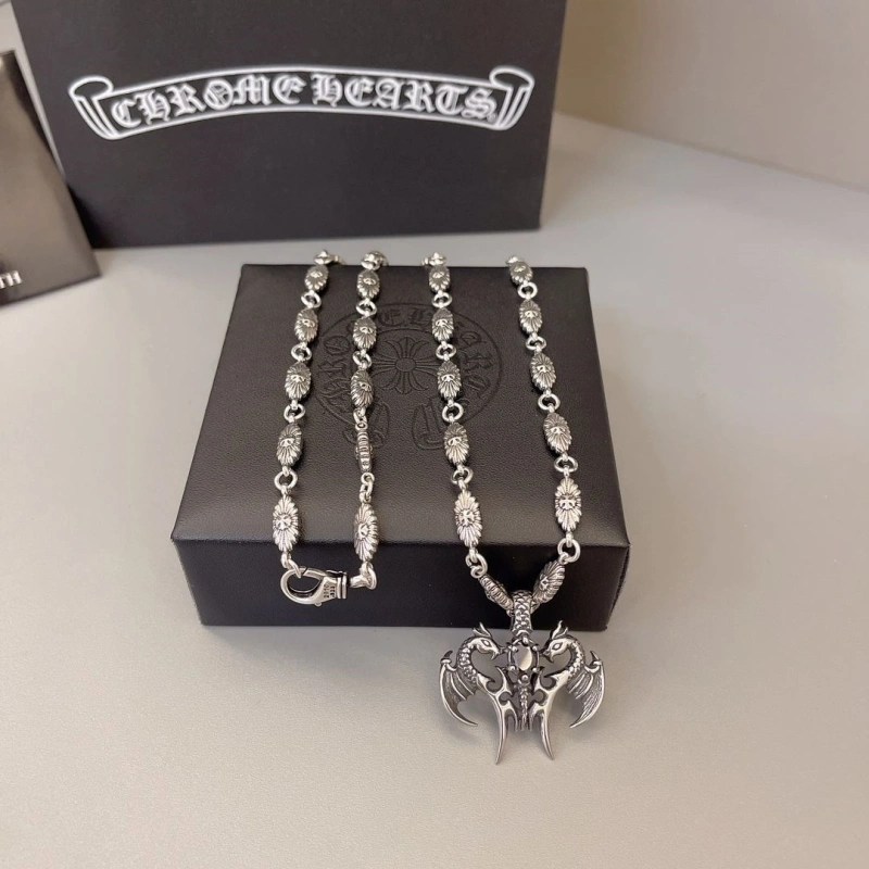 Vibrant Chrxmx Hxxrts Necklaces 298394