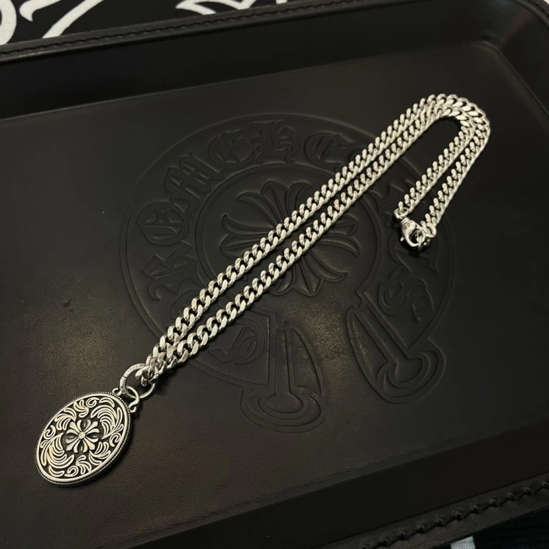 UrbanStyle Chrxmx Hxxrts Necklaces 298386