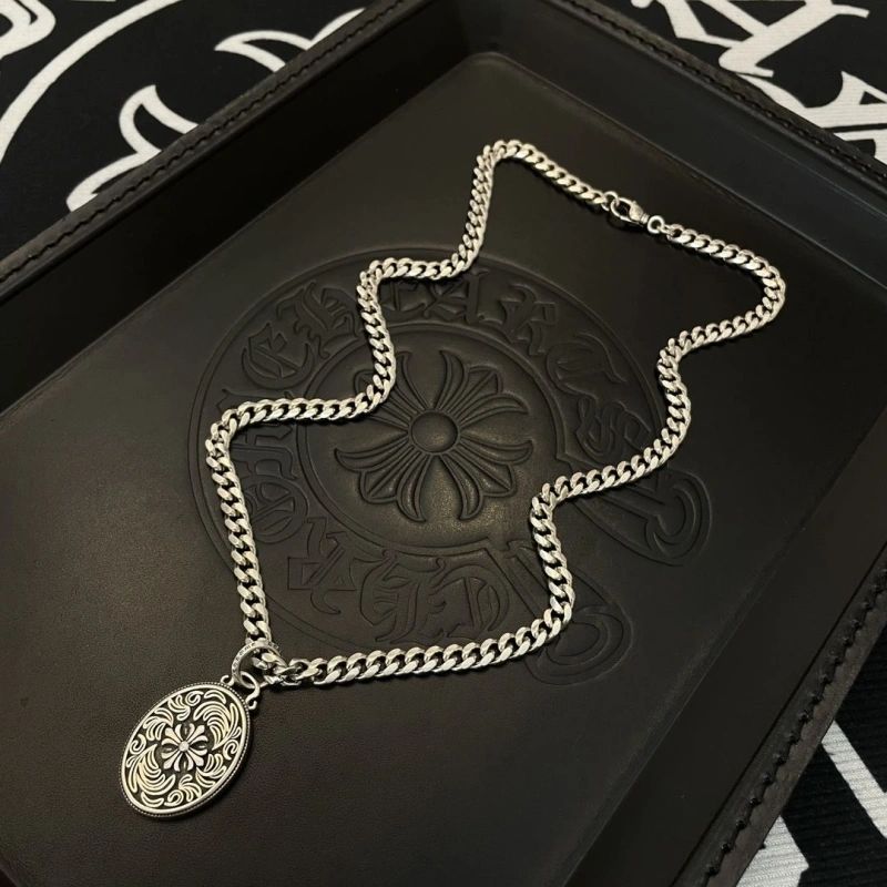 UrbanStyle Chrxmx Hxxrts Necklaces 298386