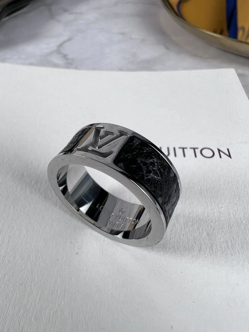 Refined LX Rings 309620