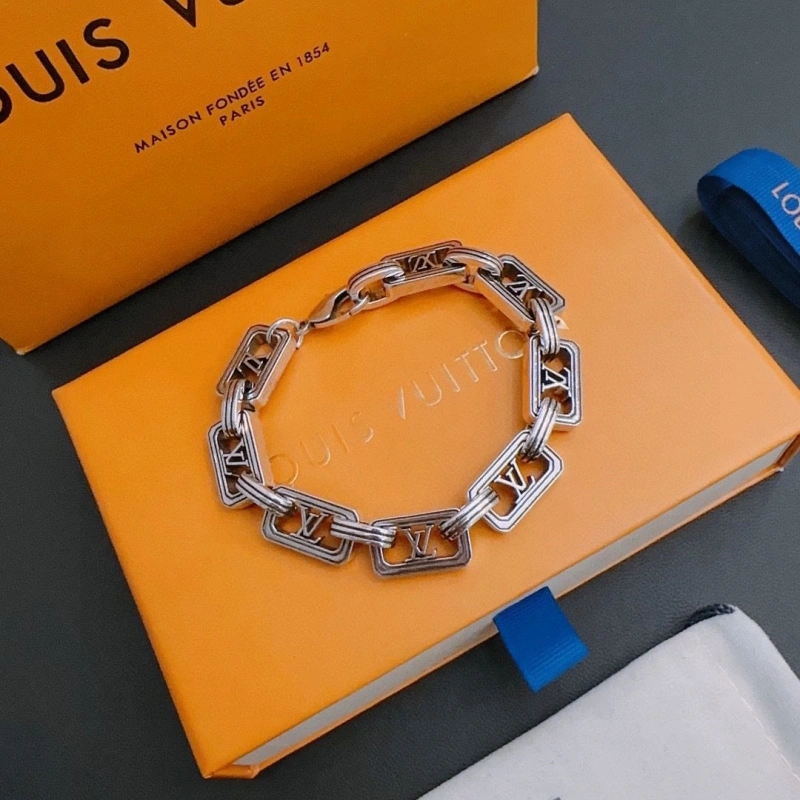Reliable LX Necklaces 309685