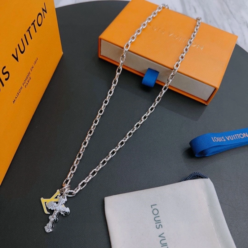 Functional LX Necklaces 309679