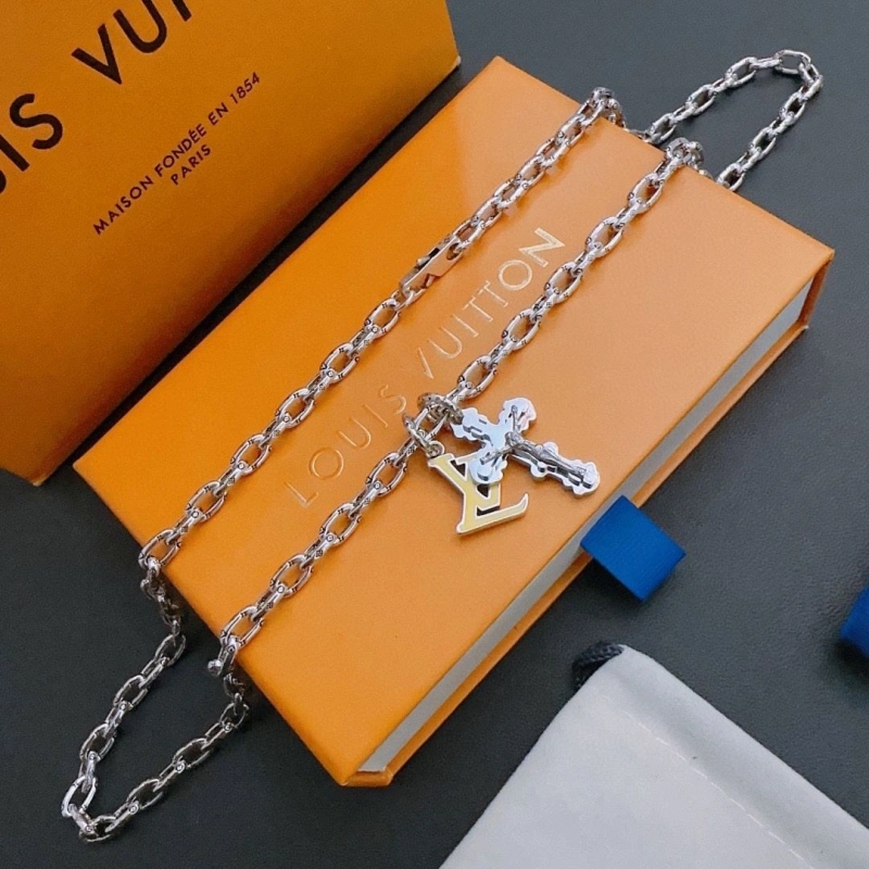 Functional LX Necklaces 309679