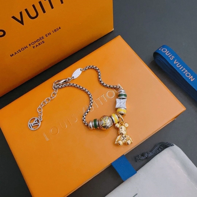 LX Necklaces Refined 309670