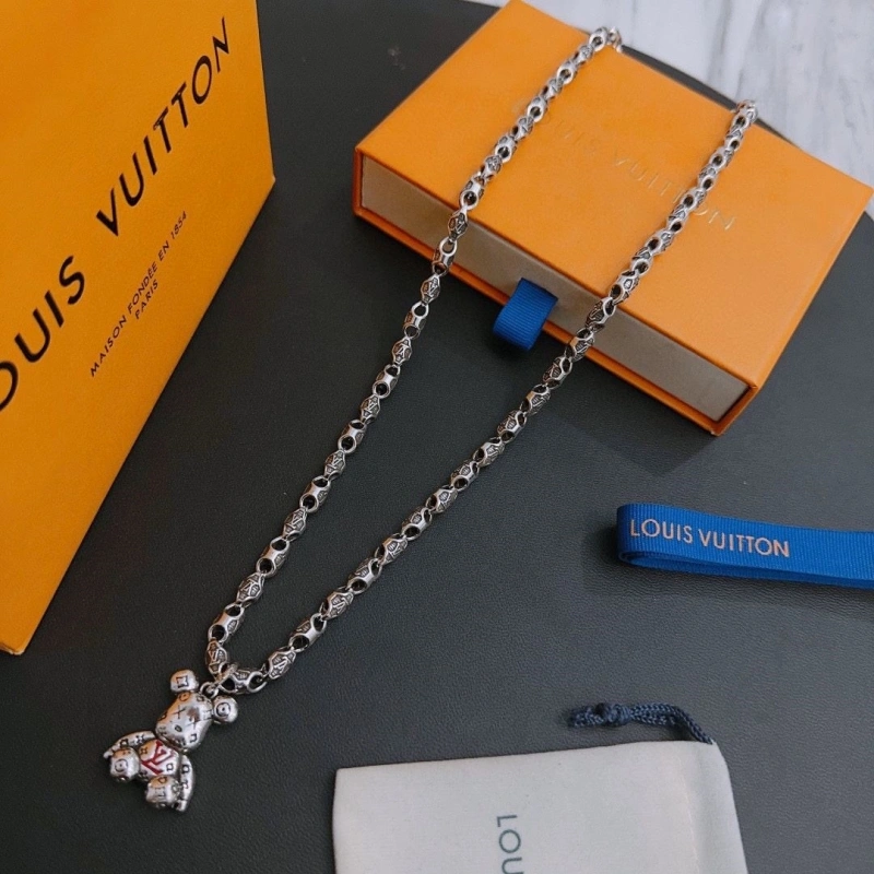 Versatile LX Necklaces 309655